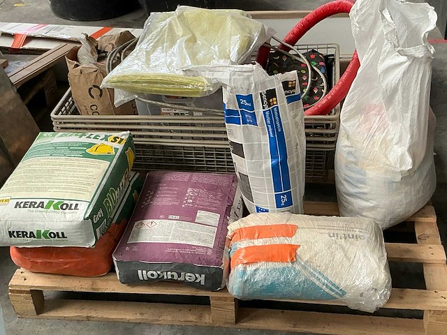 Grote partij diversen en bouwmaterialen - afbeelding 24 van  26