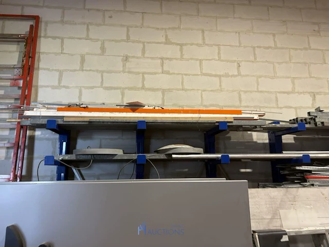 Grote partij diversen met metalen en winkelinrichting - afbeelding 26 van  26