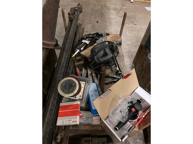 Grote partij doe-het-zelf werkgerief - afbeelding 13 van  24