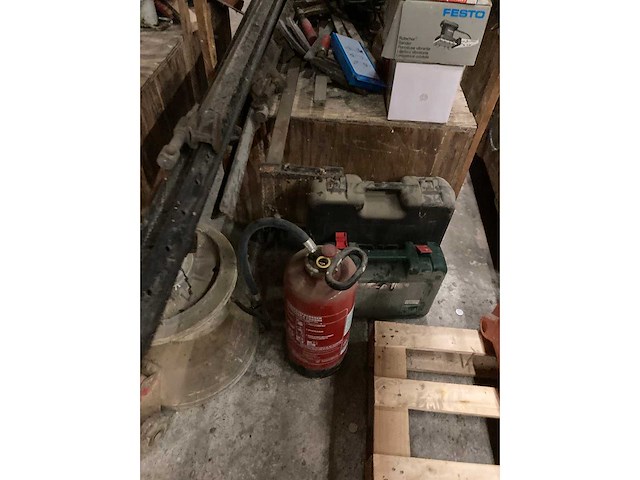 Grote partij doe-het-zelf werkgerief - afbeelding 19 van  24