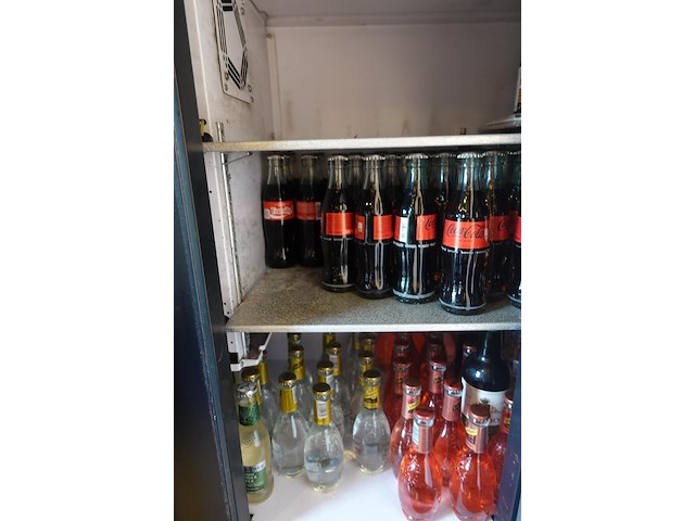 Grote partij drank - afbeelding 12 van  25