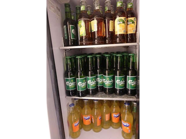 Grote partij drank - afbeelding 19 van  25