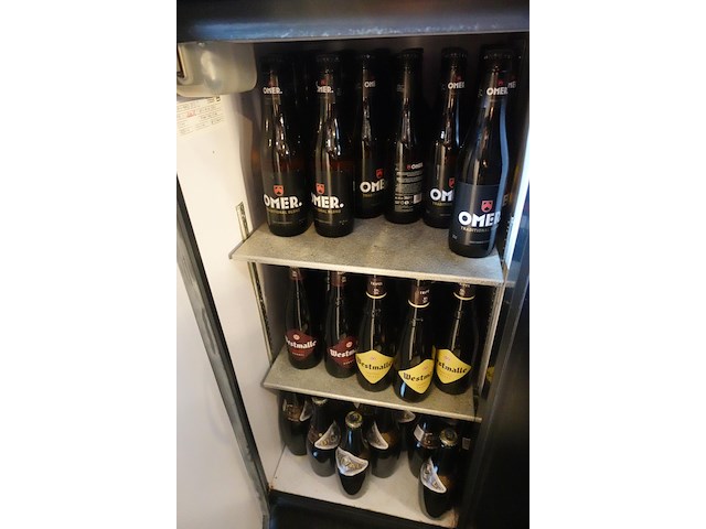 Grote partij drank - afbeelding 20 van  25