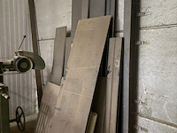 Grote partij (eik-)hout - planken, latten, profielen, plaatmateriaal - afbeelding 21 van  44