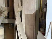 Grote partij (eik-)hout - planken, latten, profielen, plaatmateriaal - afbeelding 26 van  44