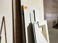 Grote partij (eik-)hout - planken, latten, profielen, plaatmateriaal - afbeelding 27 van  44