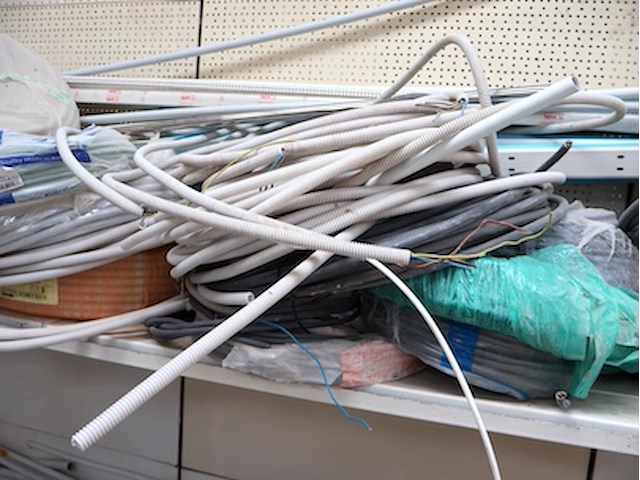 Grote partij electriciteit - afbeelding 7 van  10