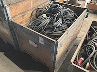 Grote partij electro kabel met stekkers - afbeelding 1 van  1
