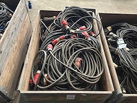Grote partij electro kabel met stekkers - afbeelding 1 van  2