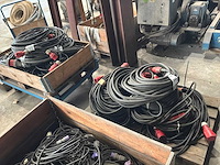 Grote partij electro kabel met stekkers - afbeelding 1 van  3