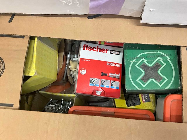 Grote partij elektrisch gereedschap – makita, hitachi, senco e.a. (allen getest, werkend) - afbeelding 16 van  18