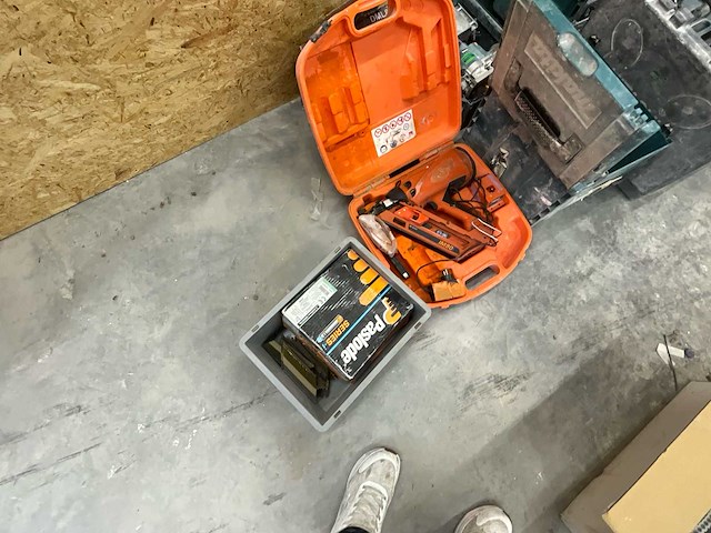 Grote partij elektrisch gereedschap – makita, hitachi, senco e.a. (allen getest, werkend) - afbeelding 3 van  18