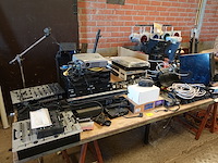 Grote partij elektronica + audiovisuele apparatuur - afbeelding 1 van  13