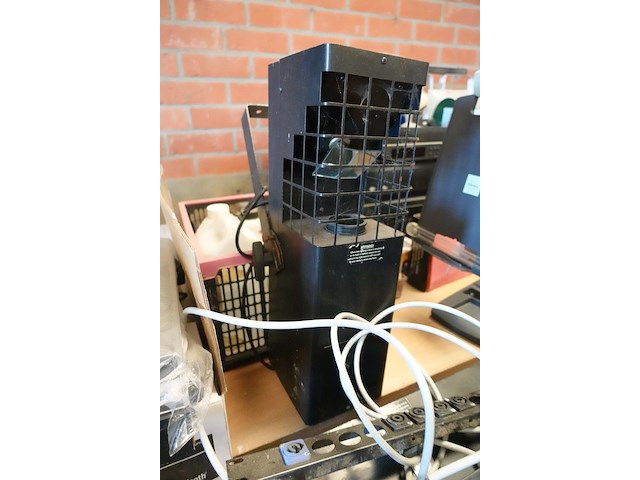 Grote partij elektronica + audiovisuele apparatuur - afbeelding 9 van  13