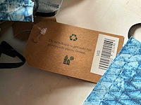 Grote partij fair trade wasbare mondkapjes 4 kleuren - afbeelding 2 van  10