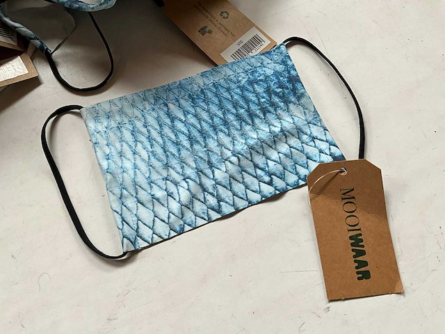 Grote partij fair trade wasbare mondkapjes 4 kleuren - afbeelding 6 van  10