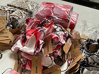 Grote partij fair trade wasbare mondkapjes 4 kleuren - afbeelding 8 van  10