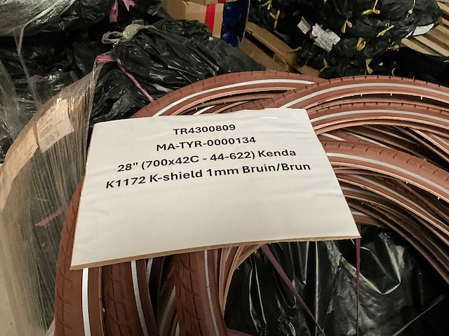 Grote partij fietsbanden - afbeelding 1 van  11