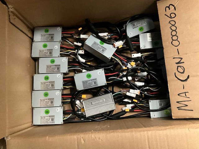 Grote partij fietsonderdelen - afbeelding 18 van  21