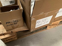 Grote partij fietsonderdelen - afbeelding 2 van  17