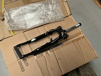 Grote partij fietsonderdelen - afbeelding 8 van  17