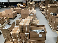 Grote partij fietsonderdelen - afbeelding 1 van  17