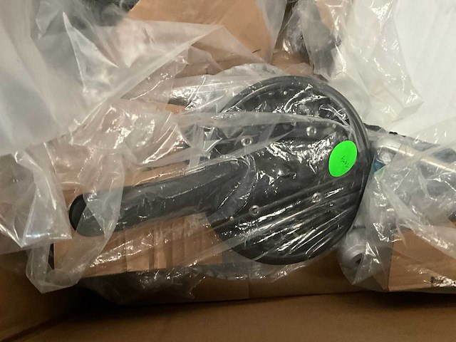 Grote partij fietsonderdelen - afbeelding 12 van  18