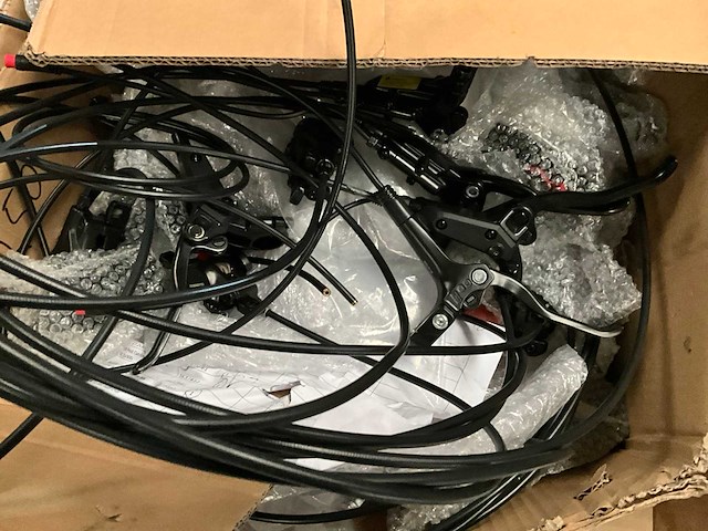 Grote partij fietsonderdelen - afbeelding 9 van  18