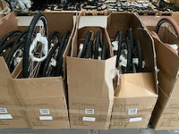Grote partij fietswielen - afbeelding 9 van  12
