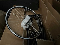 Grote partij fietswielen - afbeelding 8 van  8