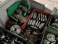 Grote partij flenzen - afbeelding 2 van  8