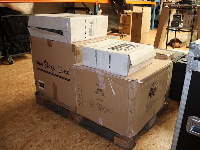 Grote partij flightcases plm 6 - afbeelding 1 van  6