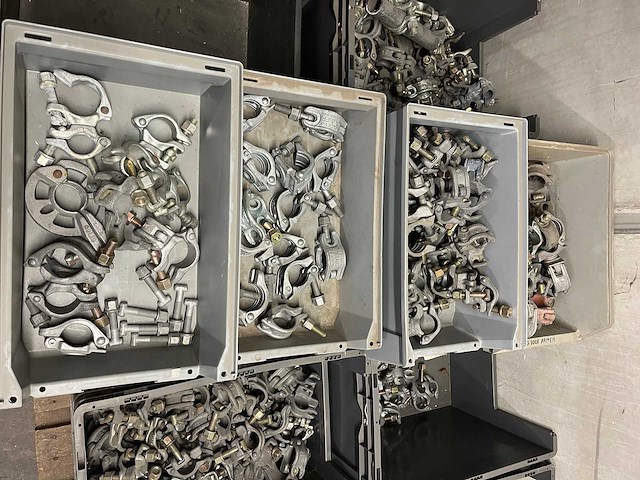 Grote partij galva buiskoppelingen vast en draai - afbeelding 3 van  5