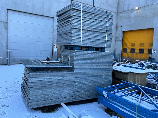 Grote partij galva roostervloer - afbeelding 3 van  4