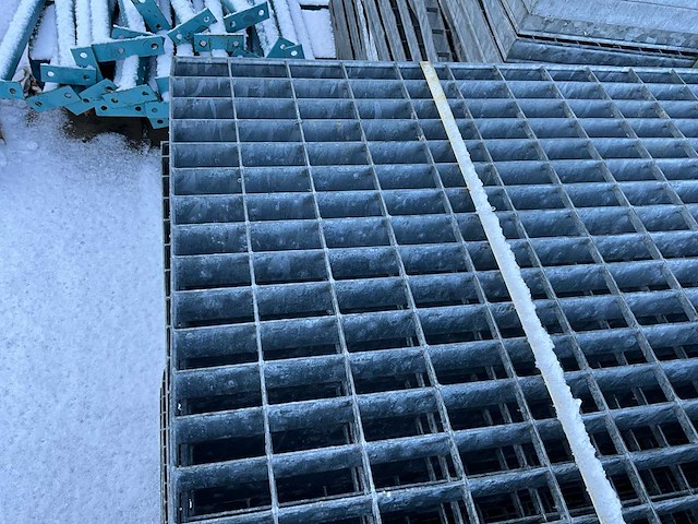 Grote partij galva roostervloer - afbeelding 4 van  4