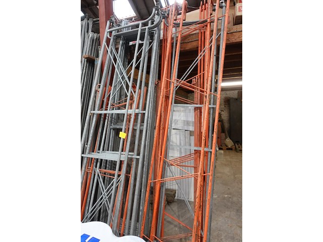 Grote partij galva/alu stelling - afbeelding 5 van  19