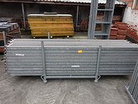 Grote partij galva/alu stelling - afbeelding 6 van  19