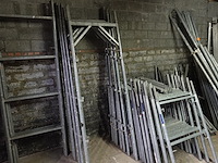 Grote partij galva/alu stelling - afbeelding 1 van  19