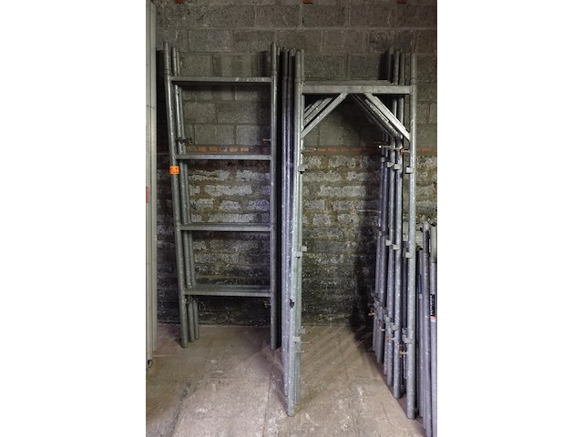 Grote partij galva/alu stelling - afbeelding 12 van  19