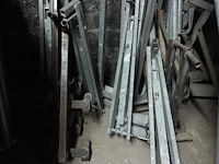 Grote partij galva/alu stelling - afbeelding 14 van  19