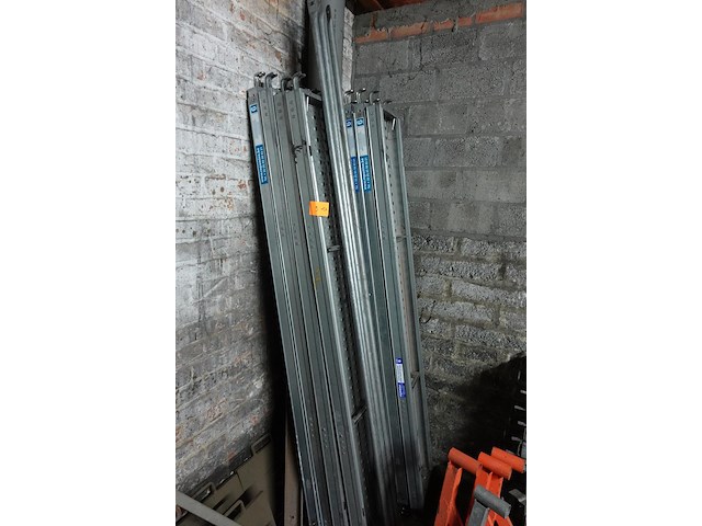 Grote partij galva/alu stelling - afbeelding 16 van  19