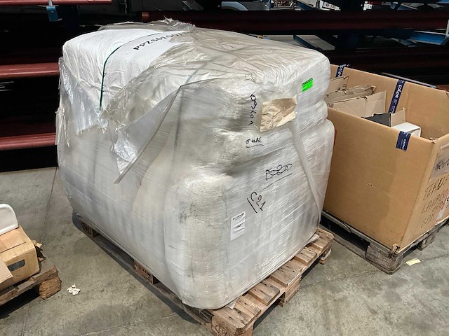 Grote partij geweven kunststof zakken - afbeelding 1 van  3