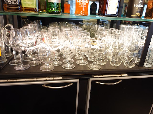 Grote partij glazen - afbeelding 4 van  10