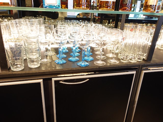 Grote partij glazen - afbeelding 5 van  10