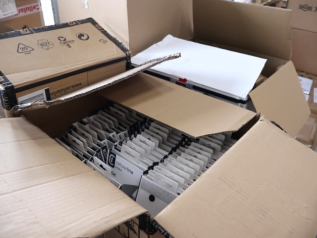 Grote partij gsm hoezen - afbeelding 13 van  20