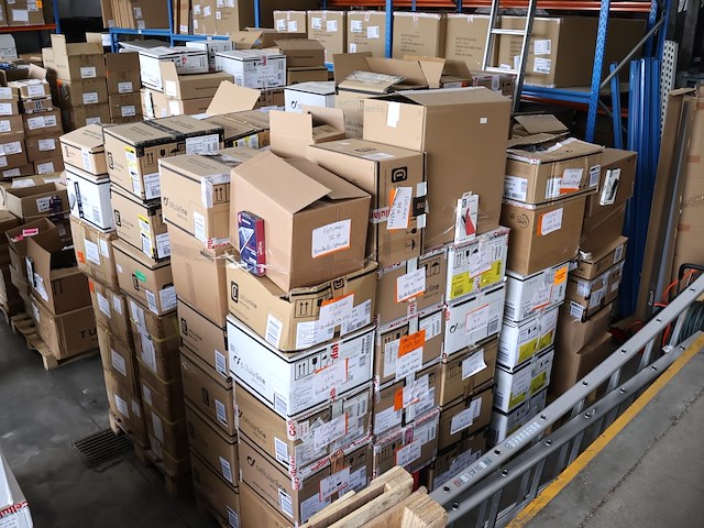 Grote partij gsm hoezen - afbeelding 1 van  19