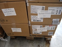 Grote partij gsm hoezen - afbeelding 15 van  22