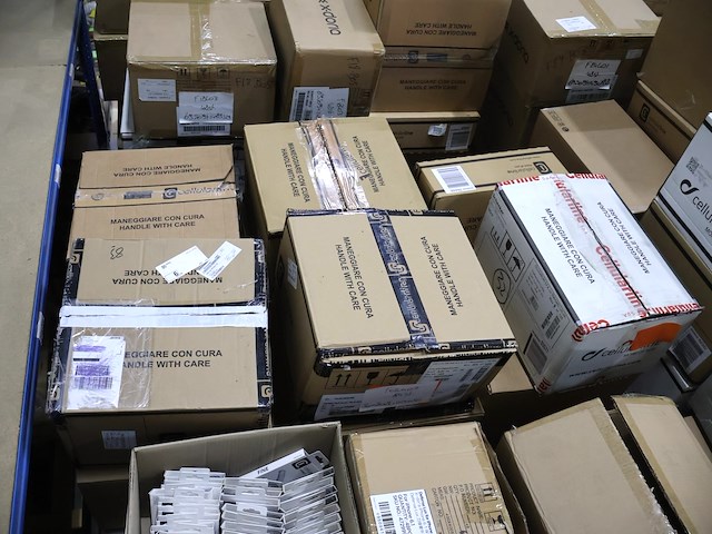 Grote partij gsm hoezen - afbeelding 2 van  10