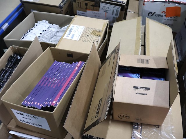 Grote partij gsm hoezen - afbeelding 5 van  10