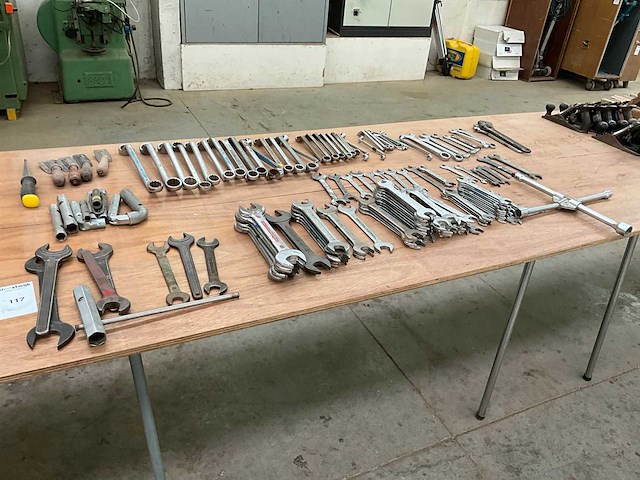 Grote partij handgereedschap - afbeelding 1 van  4